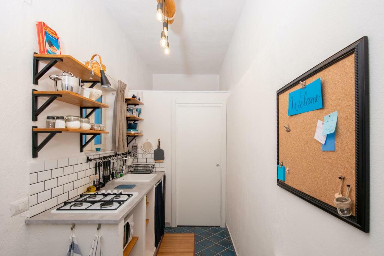Light Blue - Apartment In The Middle Of Everything ตอร์เร อันนุนซิอาตา ภายนอก รูปภาพ